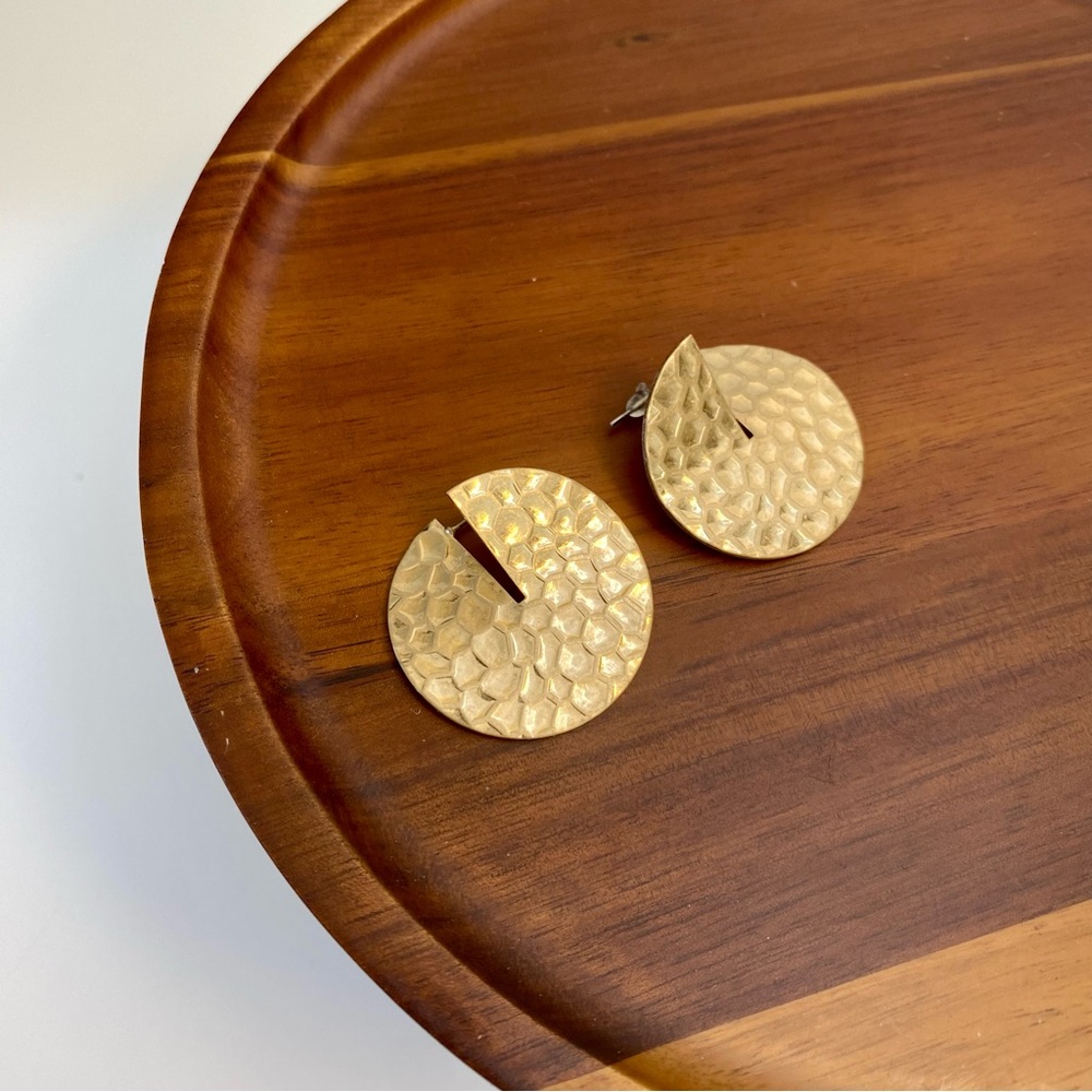 4/$15 Elegant Gold Hammered Flip Disc Earrings